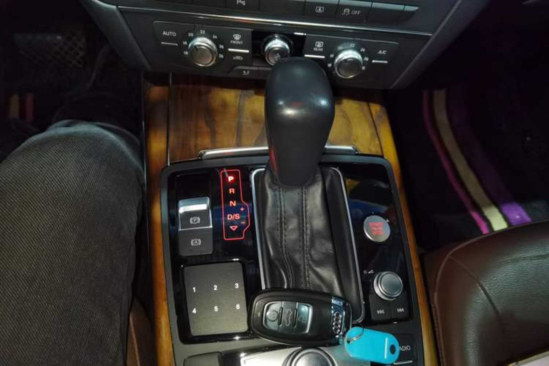 Used Audi A6L 2018 35 TFSI Collector's Edition Gear Lever