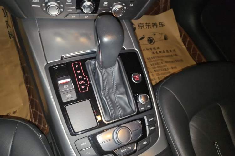 Used Audi A6L 2018 30th Anniversary Edition TFSI Trendy Model Gear Lever