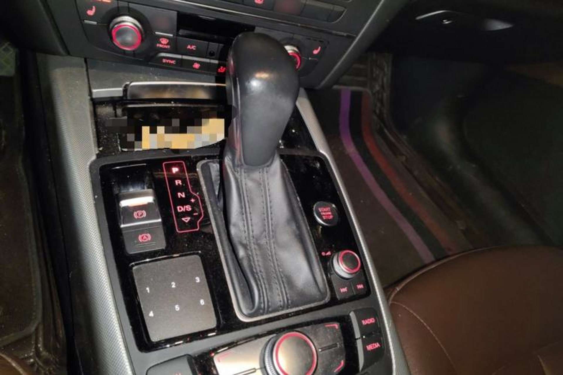 Used Audi A6L 2018 30th Anniversary Edition 35 TFSI Fashion Model Gear Lever