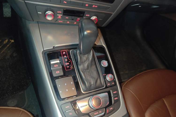 Used Audi A6L 2018 30th Anniversary Edition 35 TFSI Sport Edition Gear Lever