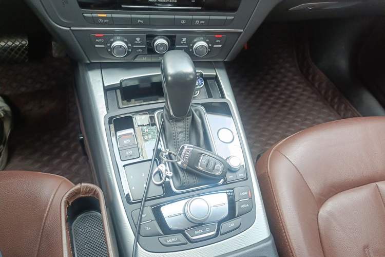 Used Audi A6L 2018 30th Anniversary Edition TFSI Trendy Model Gear Lever