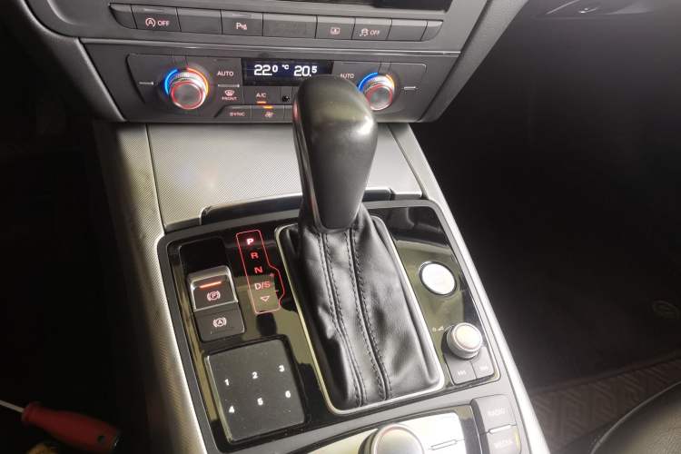 Used Audi A6L 2018 30th Anniversary Edition 35 TFSI Sport Edition Gear Lever