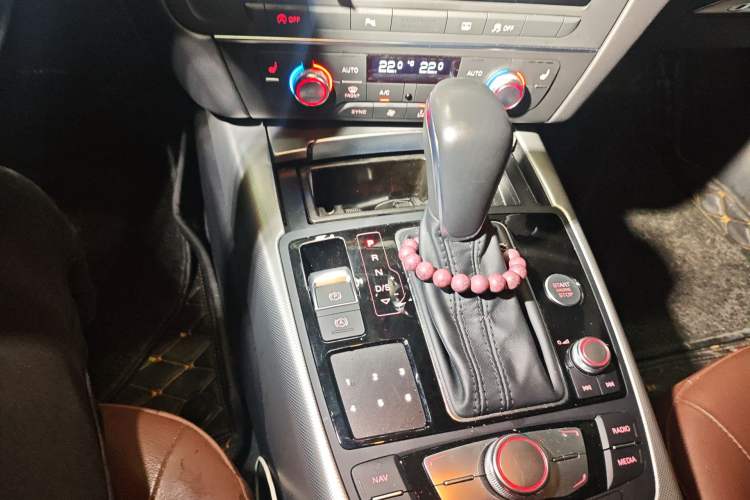 Used Audi A6L 2018 30th Anniversary Edition TFSI Trendy Model Gear Lever