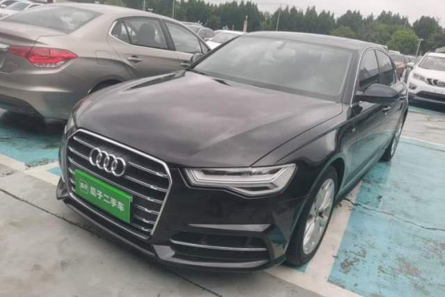 Audi A6L 2018 30th Anniversary Edition 35 TFSI Fashion Model de segunda mano
