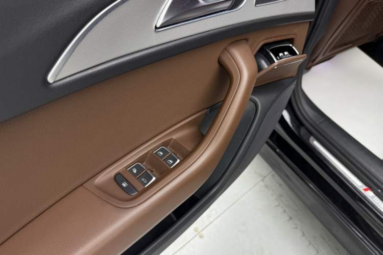 Used Audi A6L 2018 30th Anniversary Edition 45 TFSI quattro Sport model Interior 10