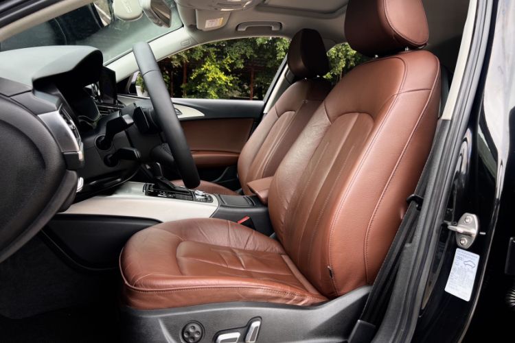 Used Audi A6L 2018 30th Anniversary Edition 35 TFSI Fashion Model Interior 10