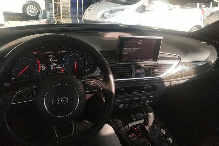 Used Audi A6L 2018 30th Anniversary Edition 45 TFSI quattro Sport model Interior 2