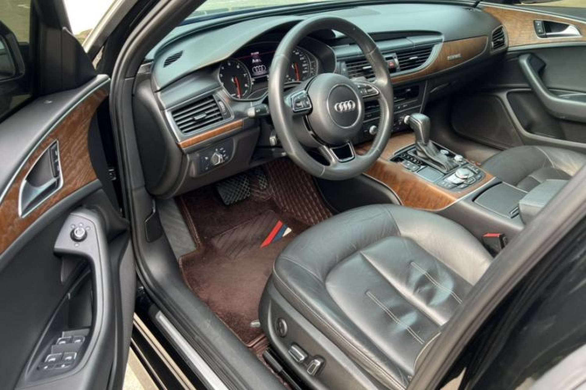 Used Audi A6L 2018 30th Anniversary Edition 35 TFSI Sport Edition Interior 2