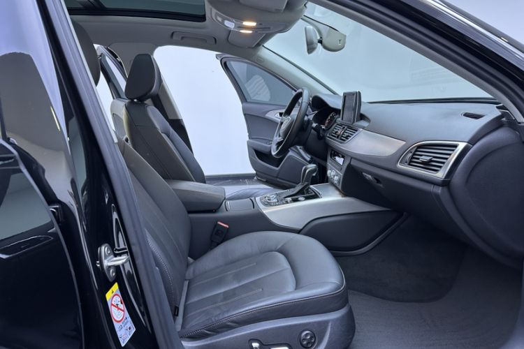 Used Audi A6L 2018 30th Anniversary Edition TFSI Trendy Model Interior 2