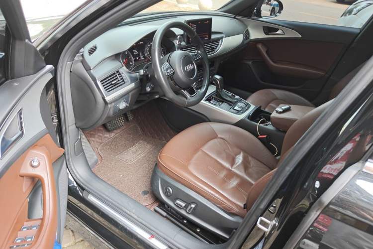 Used Audi A6L 2018 30th Anniversary Edition 35 TFSI Sport Edition Interior 3