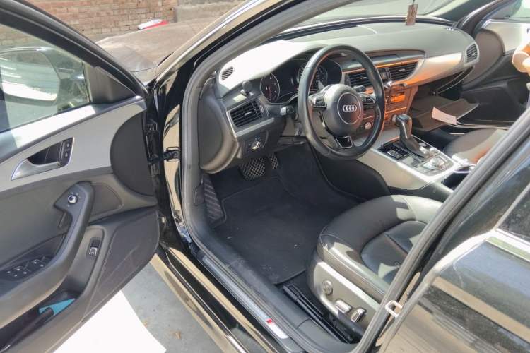 Used Audi A6L 2018 30th Anniversary Edition 35 TFSI Sport Edition Interior 3
