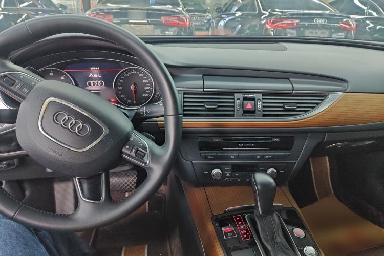 Used Audi A6L 2018 30th Anniversary Edition 30 FSI Style Model Interior 3