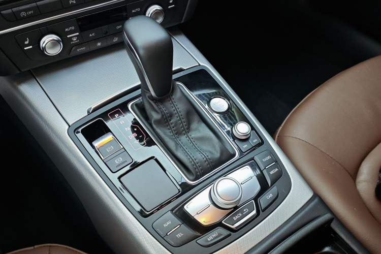 Used Audi A6L 2018 30th Anniversary Edition 35 TFSI Fashion Model Interior 3