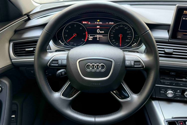 Used Audi A6L 2018 30th Anniversary Edition 35 TFSI Fashion Model Interior 3