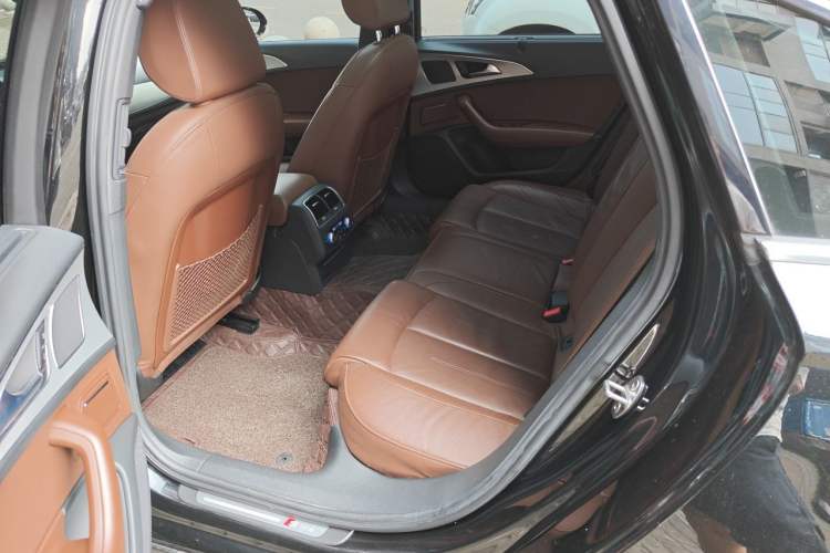 Used Audi A6L 2018 30th Anniversary Edition 35 TFSI Sport Edition Interior 4