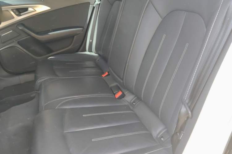 Used Audi A6L 2018 30th Anniversary Edition 35 TFSI Sport Edition Interior 4