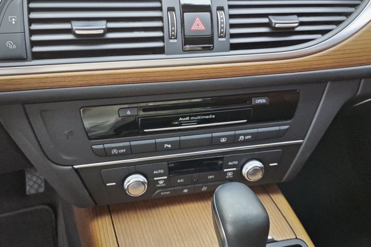 Used Audi A6L 2018 30th Anniversary Edition 30 FSI Style Model Interior 4