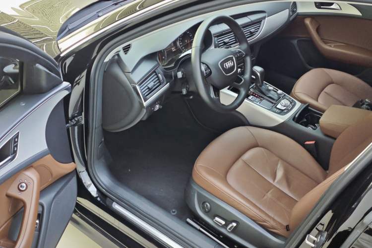 Used Audi A6L 2018 35 TFSI Collector's Edition Interior 4