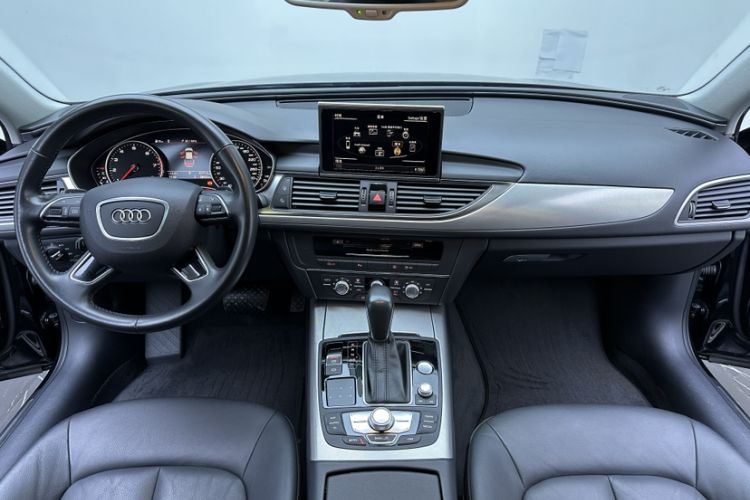Used Audi A6L 2018 30th Anniversary Edition TFSI Trendy Model Interior 4
