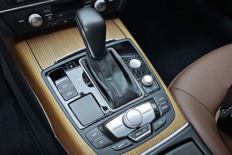 Used Audi A6L 2018 30th Anniversary Edition 30 FSI Style Model Interior 5
