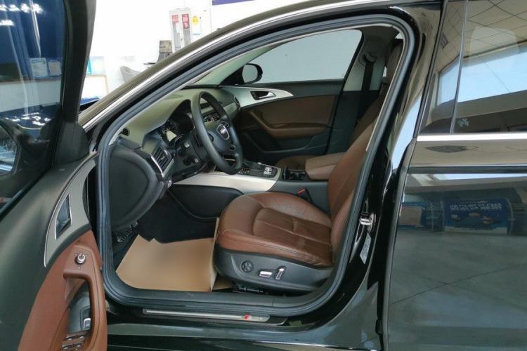 Used Audi A6L 2018 30th Anniversary Edition 35 TFSI Fashion Model Interior 5