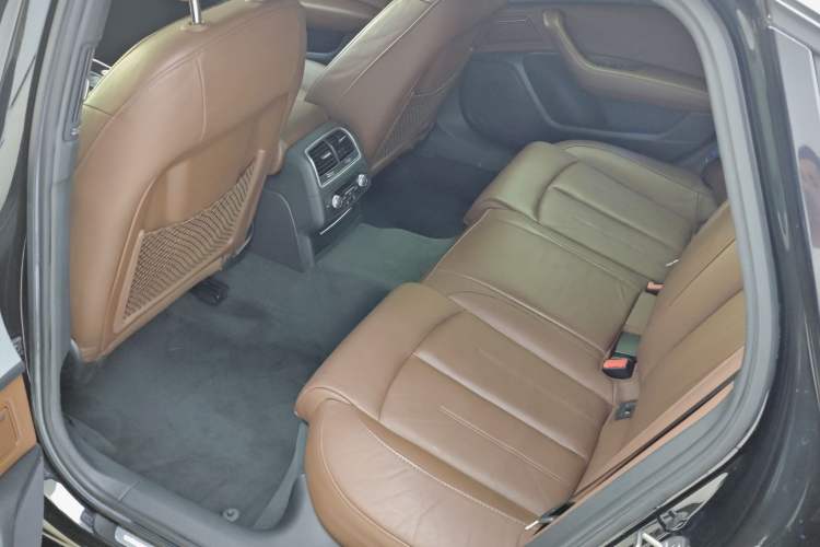 Used Audi A6L 2018 30th Anniversary Edition 35 TFSI Sport Edition Interior 5