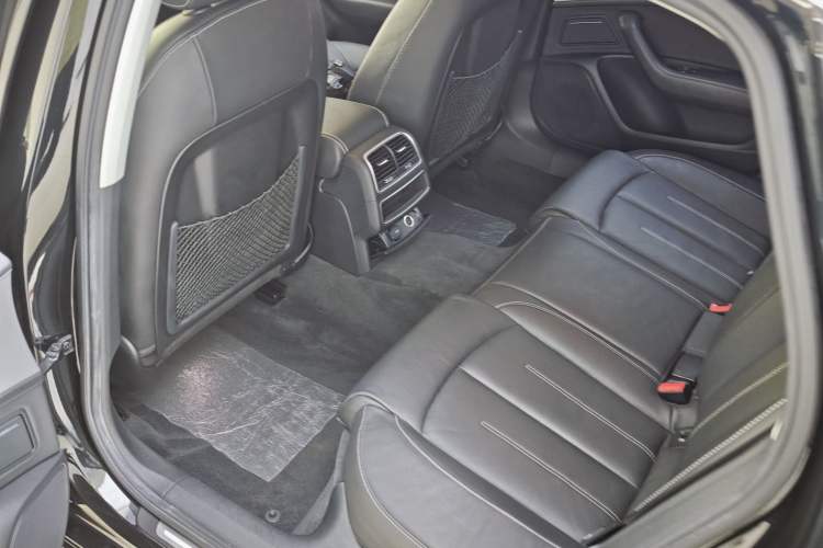 Used Audi A6L 2018 30th Anniversary Edition 35 TFSI Fashion Model Interior 6