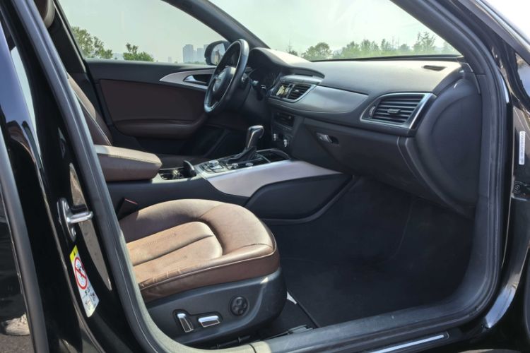 Used Audi A6L 2018 30th Anniversary Edition 35 TFSI Sport Edition Interior 7