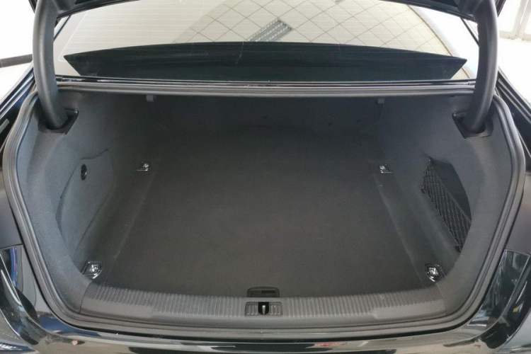 Used Audi A6L 2018 30th Anniversary Edition 35 TFSI Fashion Model Interior 8