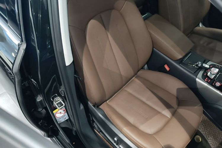 Used Audi A6L 2018 30th Anniversary Edition 35 TFSI Fashion Model Interior 9