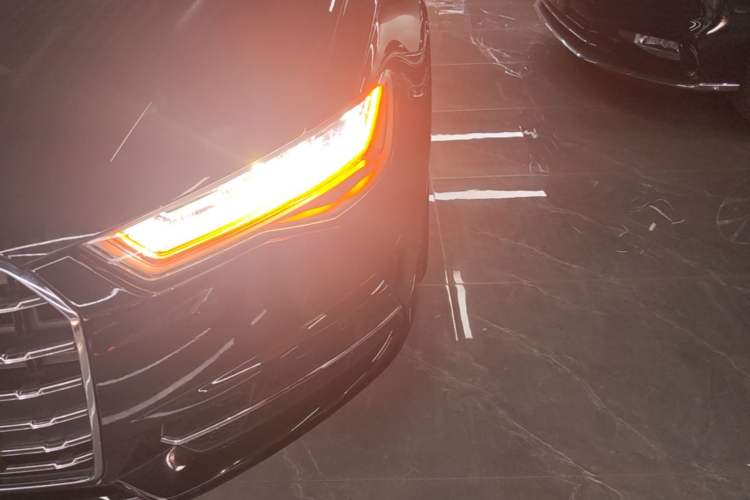 Used Audi A6L 2018 30th Anniversary Edition 45 TFSI quattro Sport model Left Front Headlight