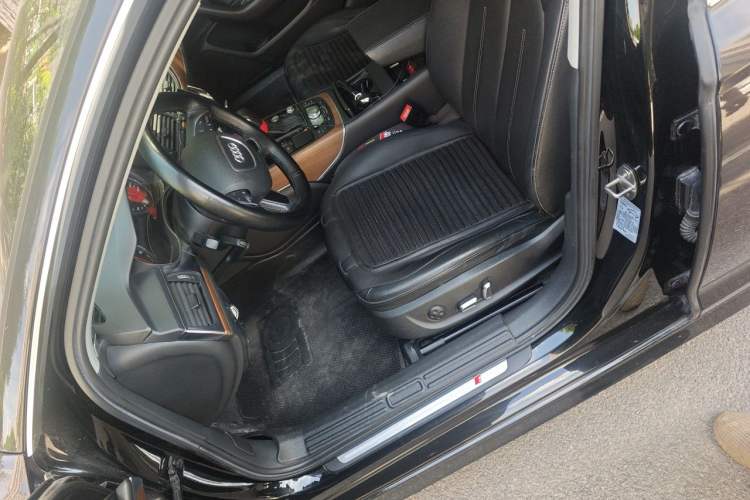 Used Audi A6L 2018 30th Anniversary Edition 30 FSI Style Model Left Front Seat