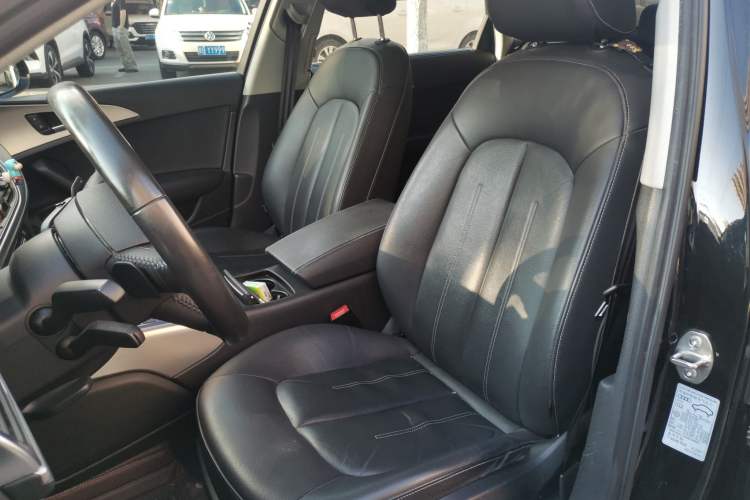 Used Audi A6L 2018 30th Anniversary Edition 35 TFSI Fashion Model Left Front Seat