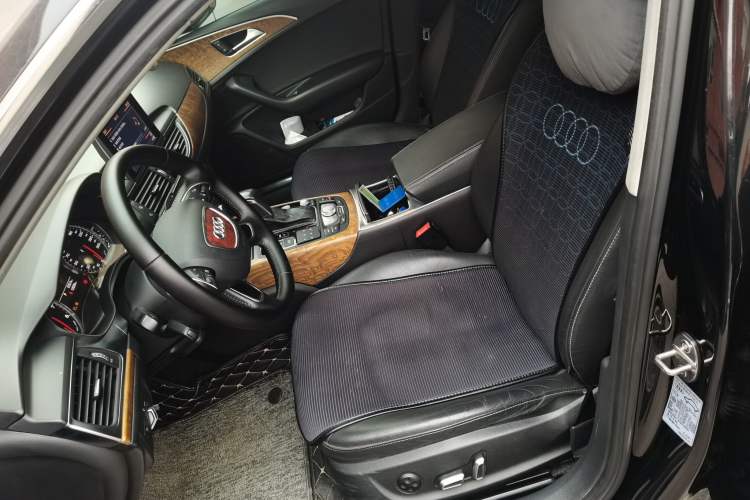 Used Audi A6L 2018 30th Anniversary Edition 35 TFSI Fashion Model Left Front Seat