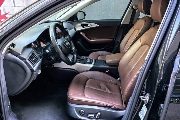 Used Audi A6L 2018 30th Anniversary Edition 35 TFSI Fashion Model Left Front Seat