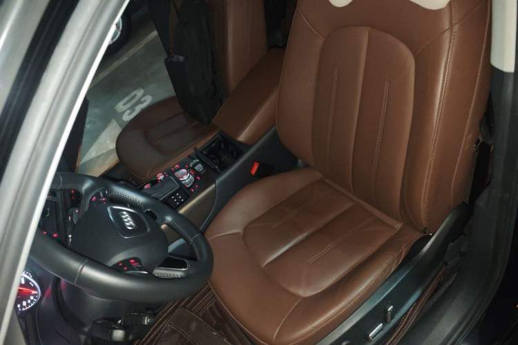 Used Audi A6L 2018 30th Anniversary Edition 35 TFSI Fashion Model Left Front Seat