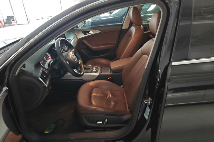Used Audi A6L 2018 30th Anniversary Edition 35 TFSI Fashion Model Left Front Seat