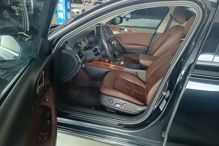 Used Audi A6L 2018 30th Anniversary Edition 35 TFSI Fashion Model Left Front Seat