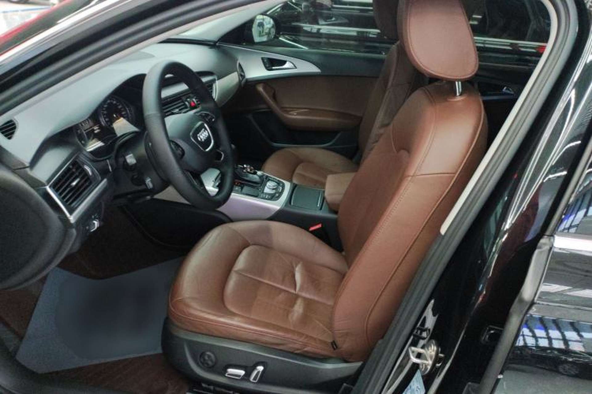 Used Audi A6L 2018 30th Anniversary Edition TFSI Trendy Model Left Front Seat