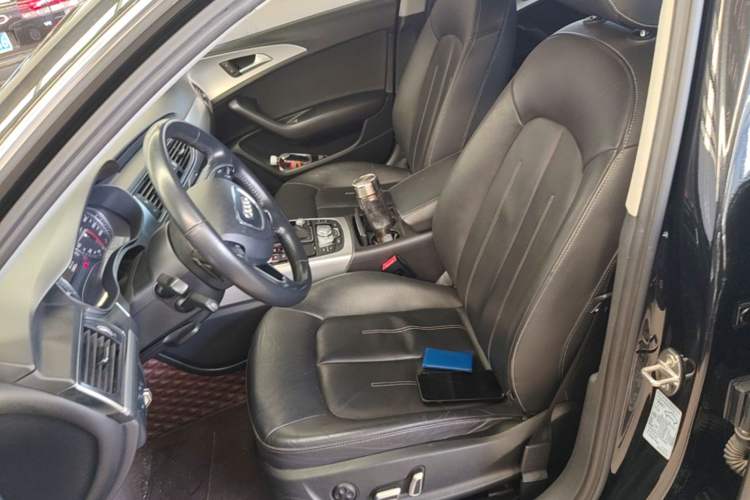 Used Audi A6L 2018 30th Anniversary Edition 35 TFSI Fashion Model Left Front Seat