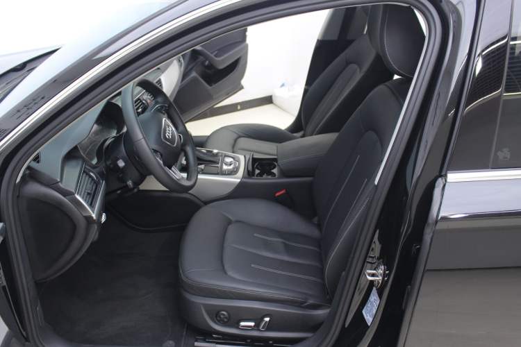 Used Audi A6L 2018 30th Anniversary Edition TFSI Trendy Model Left Front Seat