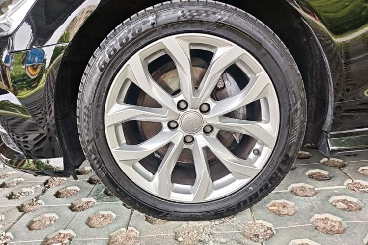 Used Audi A6L 2018 35 TFSI Collector's Edition Left Front Wheel Hub
