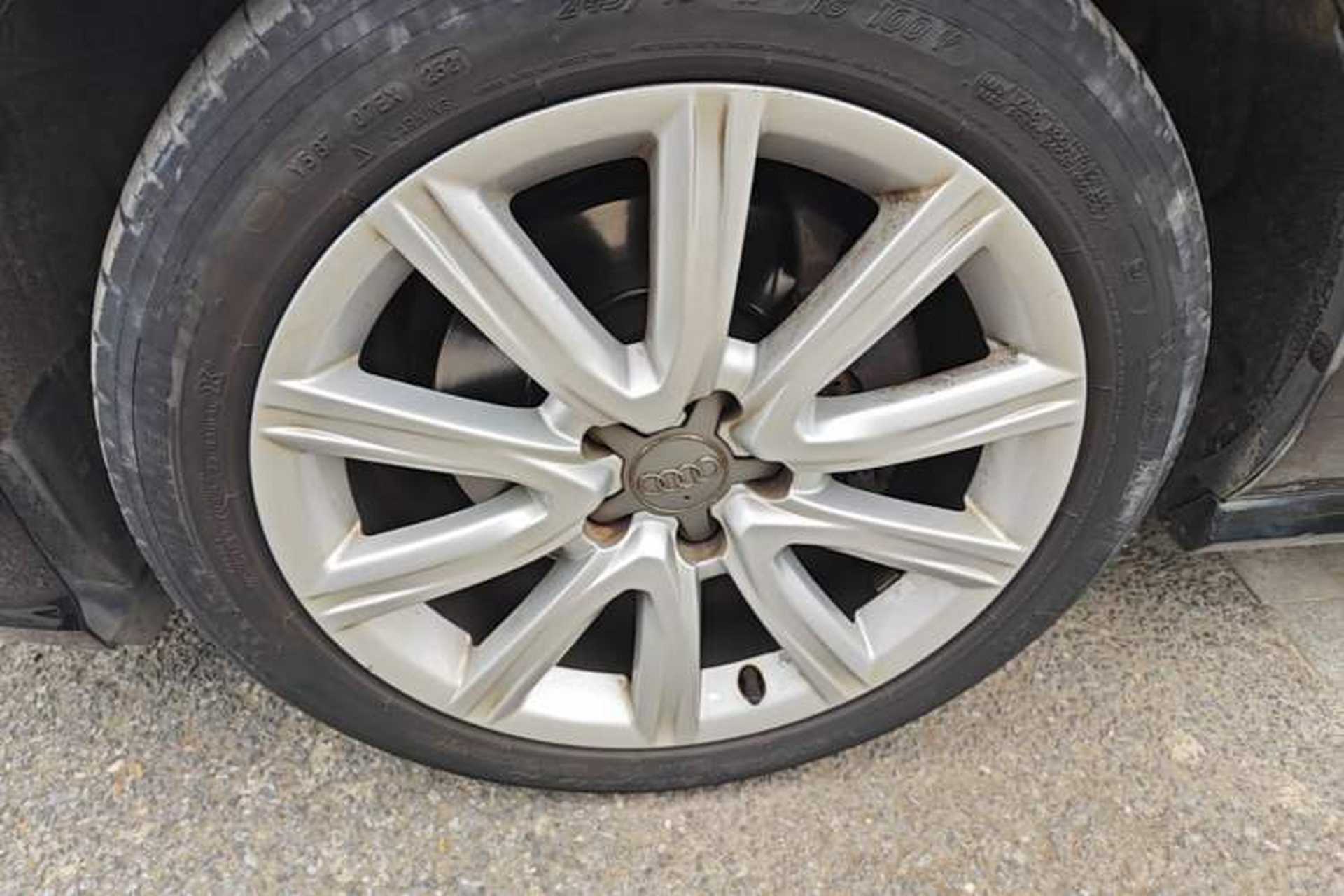 Used Audi A6L 2018 30th Anniversary Edition TFSI Trendy Model Left Front Wheel Hub