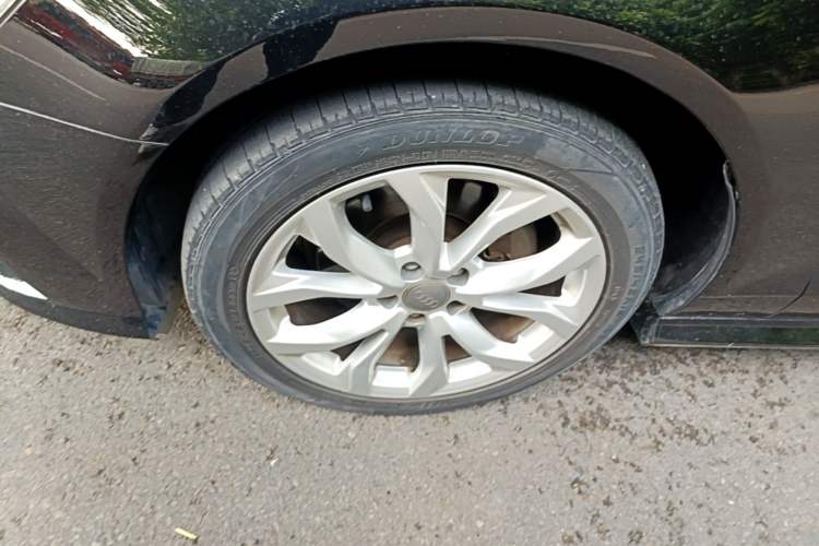 Used Audi A6L 2018 30th Anniversary Edition 35 TFSI Fashion Model Left Front Wheel Hub