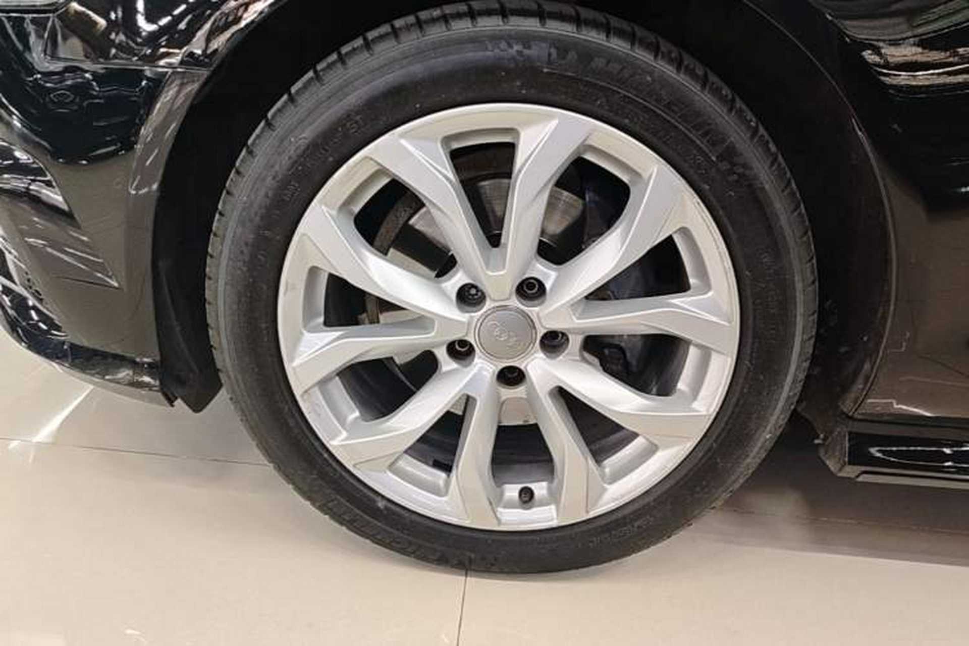 Used Audi A6L 2018 30th Anniversary Edition 35 TFSI Fashion Model Left Front Wheel Hub