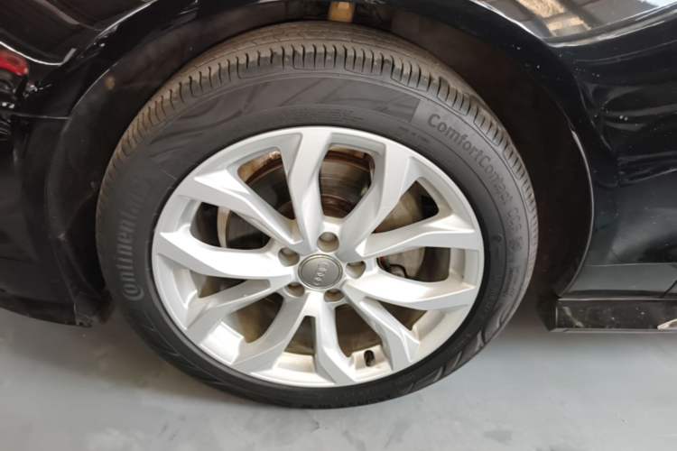 Used Audi A6L 2018 35 TFSI Collector's Edition Left Front Wheel Hub