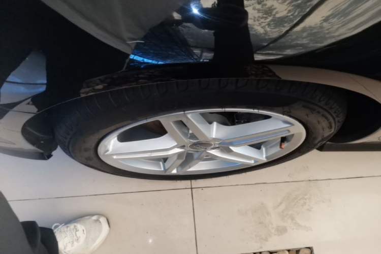 Used Audi A6L 2018 30th Anniversary Edition 30 FSI Style Model Left Front Wheel Hub