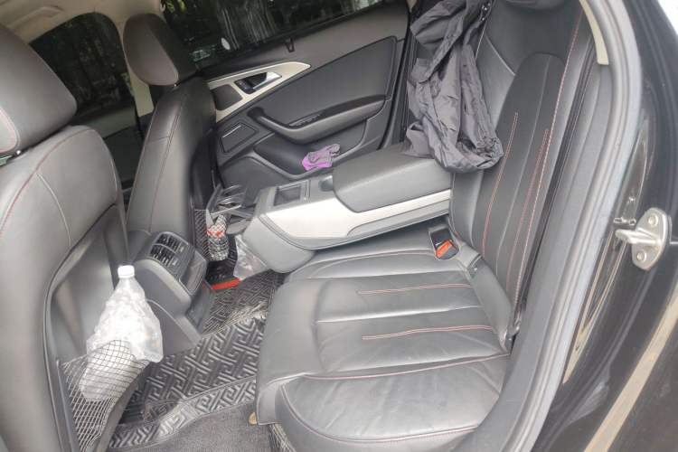 Used Audi A6L 2018 30th Anniversary Edition 35 TFSI Fashion Model Left Rear Seat