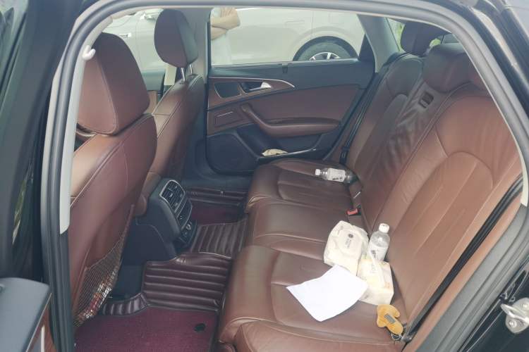 Used Audi A6L 2018 30th Anniversary Edition 35 TFSI Fashion Model Left Rear Seat