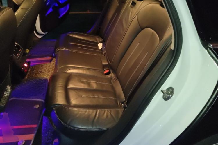 Used Audi A6L 2018 30th Anniversary Edition 35 TFSI Fashion Model Left Rear Seat